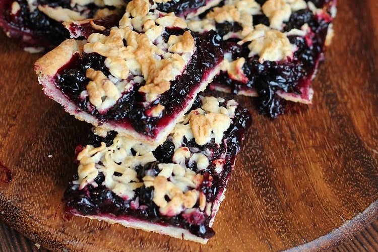 Pastel de mermelada de grosella