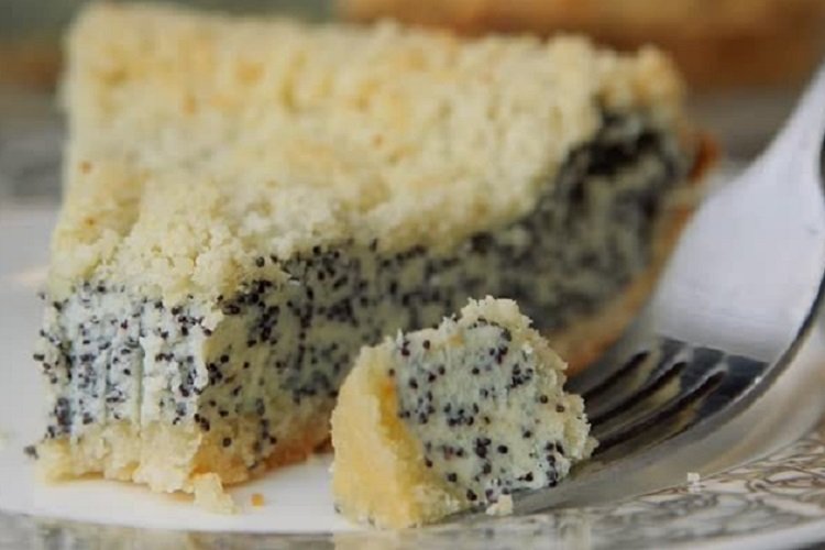 Königliche Vatruschka mit Quark und Mohn