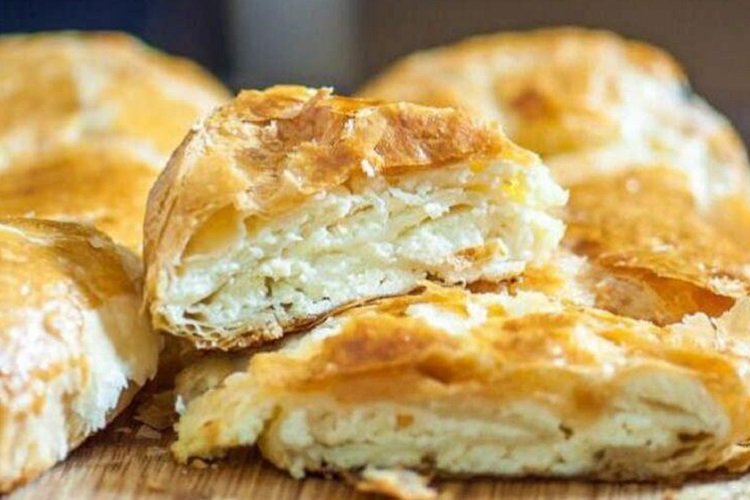 Tarta de requesón de hojaldre