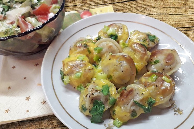 Pelmeni Fried with Mayonnaise