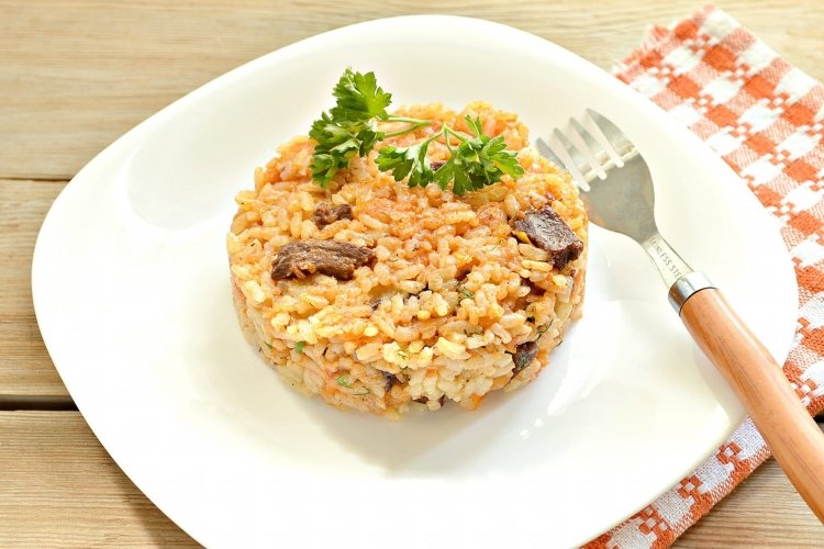Gachas de arroz con ternera en olla de cocción lenta