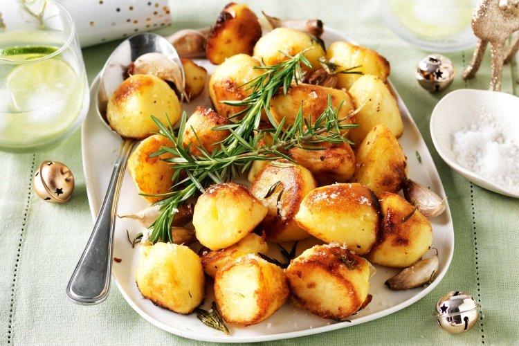 Kartoffeln mit Rosmarin und Zitronenschale