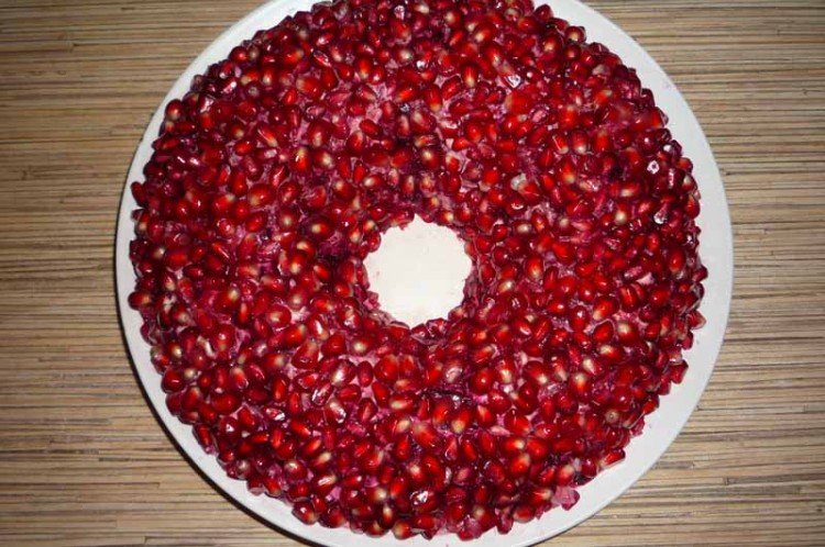 Salat „Granatarmband“ mit Zunge