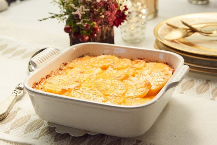 Gratinado de patatas con queso feta