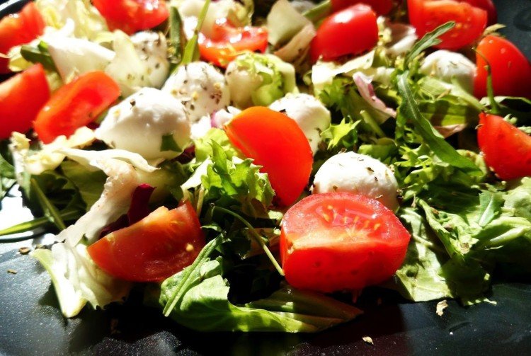 Tomato, Mozzarella, and Pickled Onion Salad