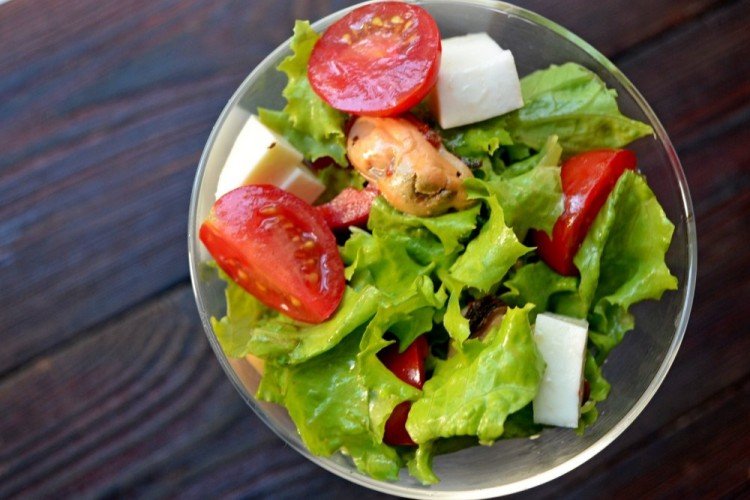 Appetizing Mussel, Tomato, and Mozzarella Salad