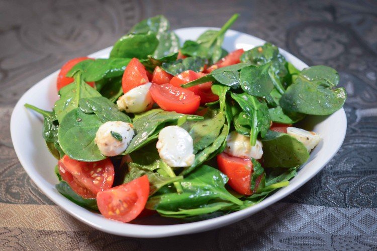 Tomato, Spinach, and Mozzarella Salad