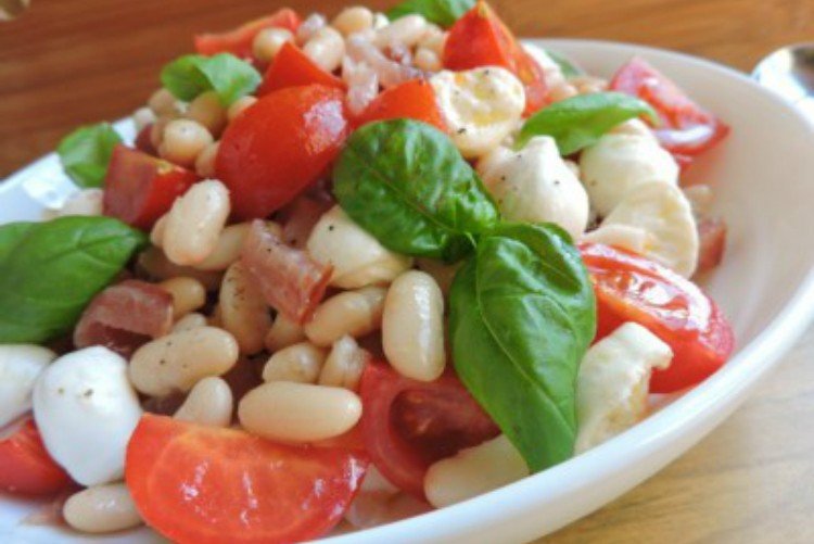 Mozzarella, Canned Bean, and Tomato Salad