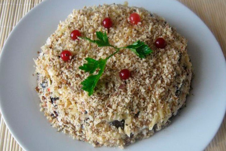 Layered Salad with Apples, Prunes, and Sprats