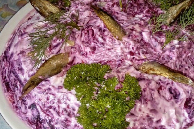 Layered Salad with Beets, Sprats, Onion, and Potatoes