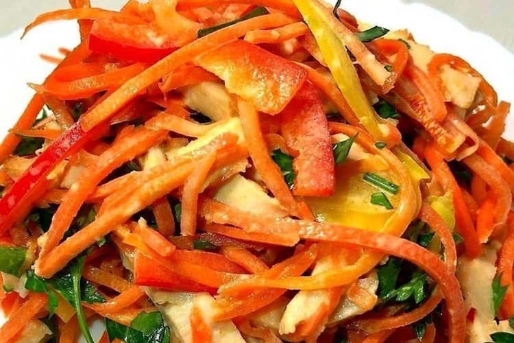Salad with Smoked Chicken, Korean Carrots, and Bell Pepper