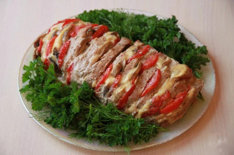 Meat Baked with Tomatoes and Cheese