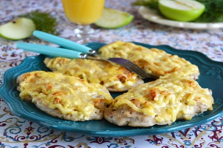 Meat with Mayonnaise in the Oven