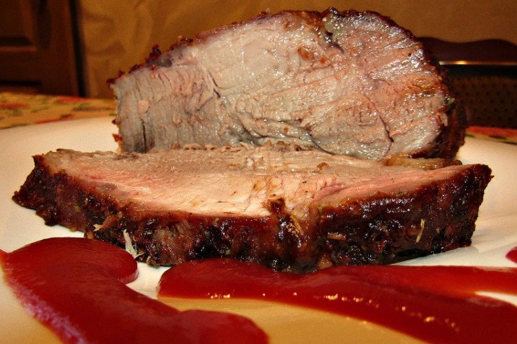 Meat with Ketchup and Onions in the Oven