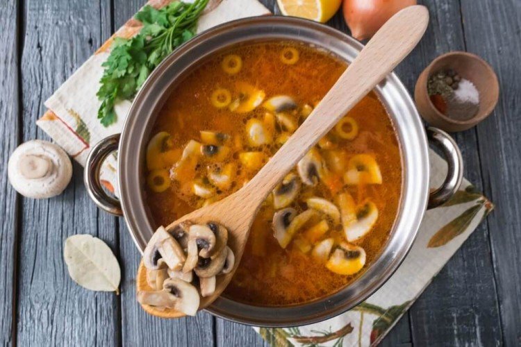 Solyanka with Smoked Sausage, Frankfurters, and Mushrooms