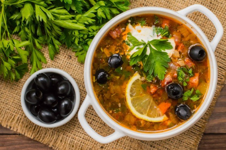 Solyanka with Smoked Sausage, Green and Black Olives