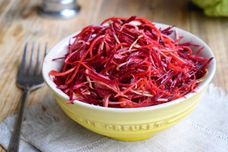Ensalada «Cepillo» de col lombarda
