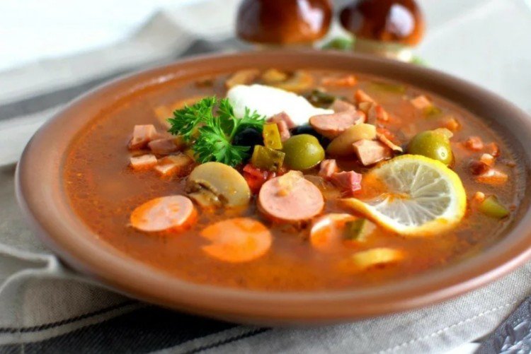 Meat Solyanka with Mushrooms