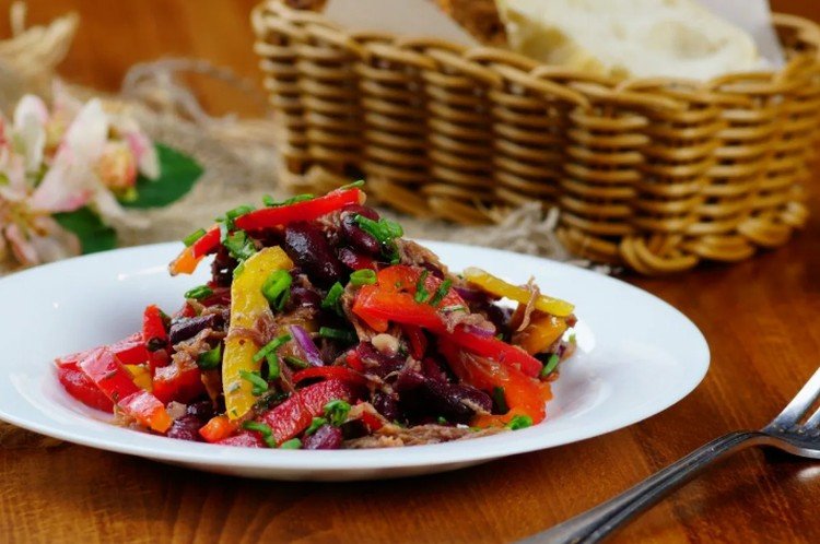 Spicy Tbilisi Salad with Lamb
