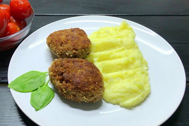 Schulfrikadellen, im Ofen gebacken