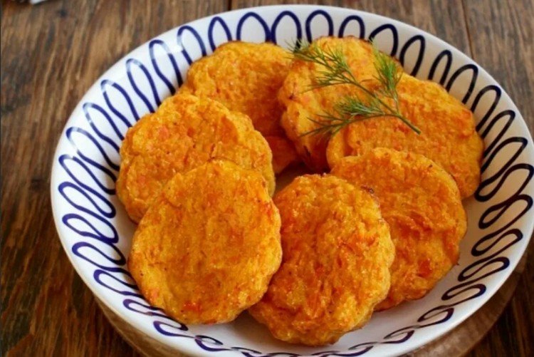 Karottenfrikadellen aus dem Ofen