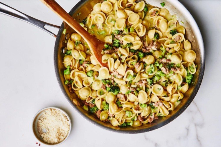 Navy-Style Pasta with Broccoli