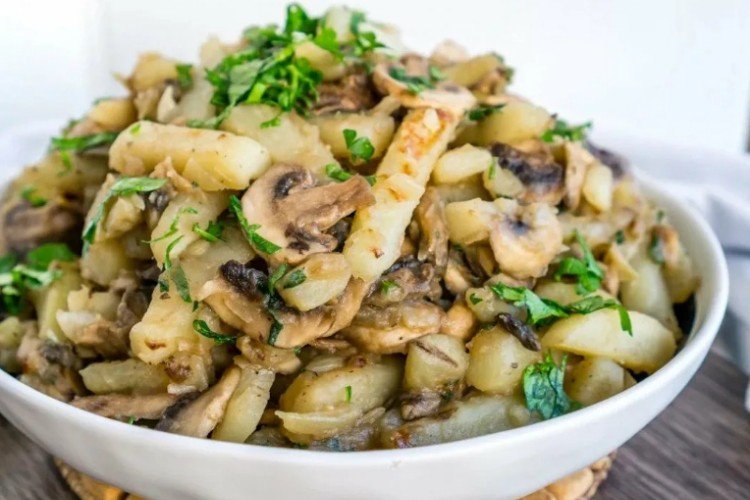 Salad with Mushrooms, Potatoes, and Canned Pink Salmon