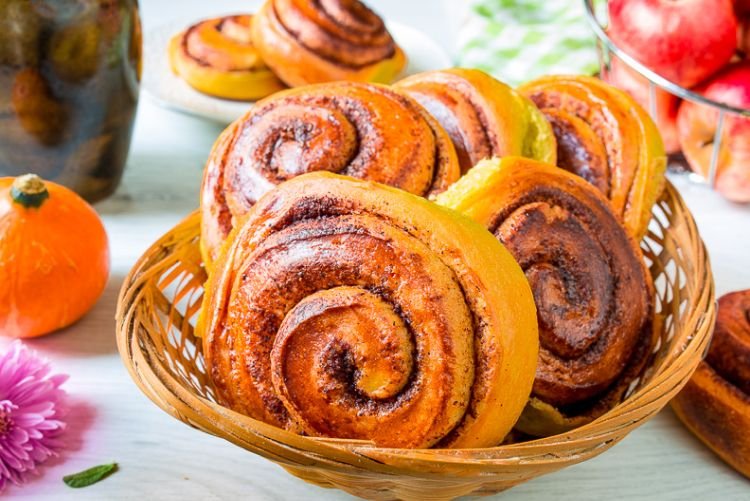 Pumpkin Cinnamon Buns
