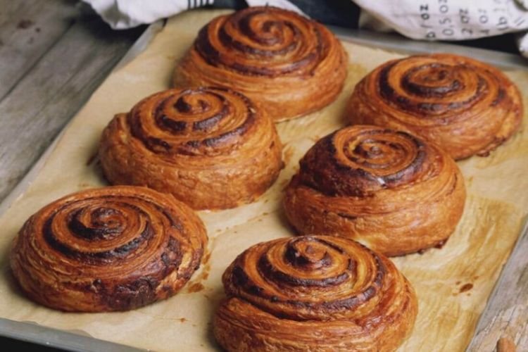 Puff Pastry Cinnamon Buns