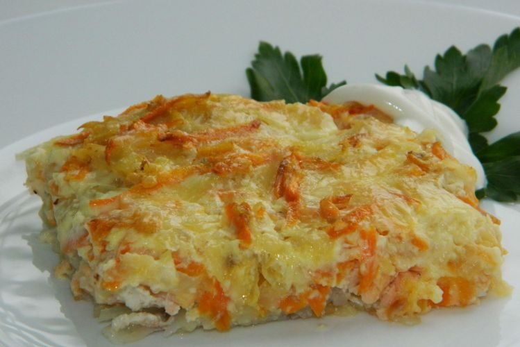 Lachs mit Reis und Käse im Ofen