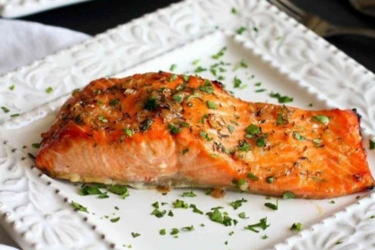 Lachs mit Sojasauce im Ofen