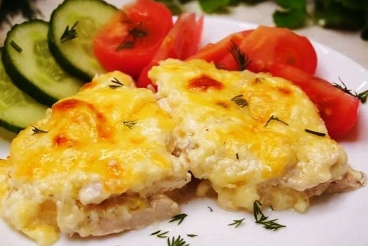 Pechuga de pollo con mayonesa y queso al horno