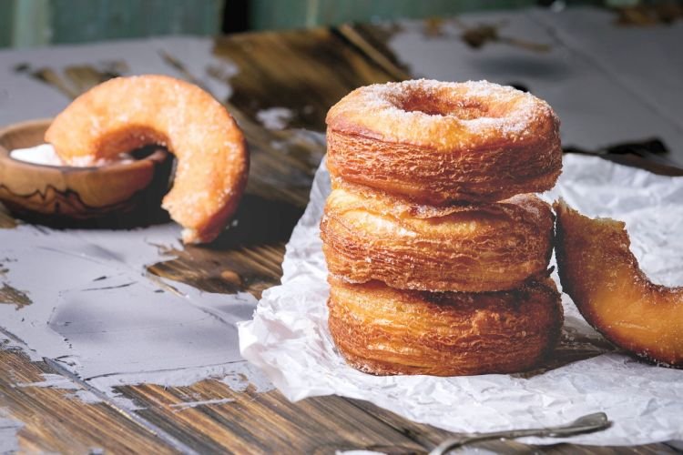 Donas rápidas de masa de hojaldre lista para usar