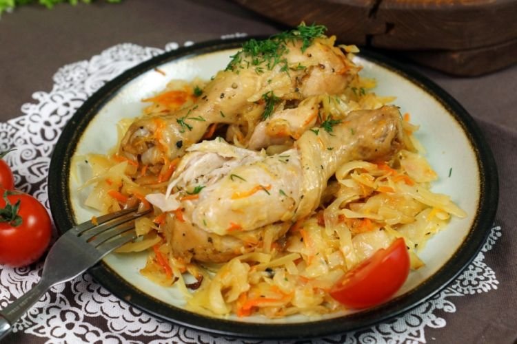 Chicken Drumsticks with Cabbage in the Oven