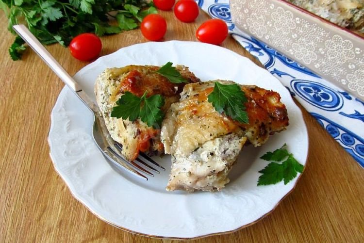 Muslos de pollo al horno con crema agria