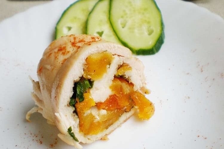 Hähnchenroulade mit getrockneten Aprikosen und Dijon-Senf