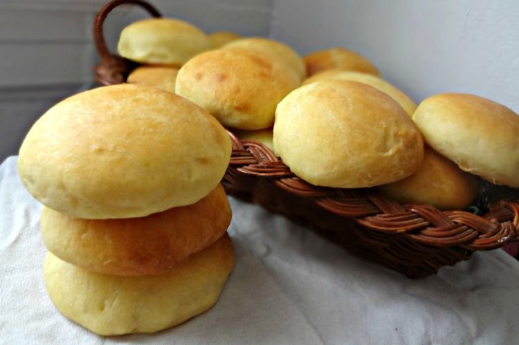 Bollos de levadura con kéfir