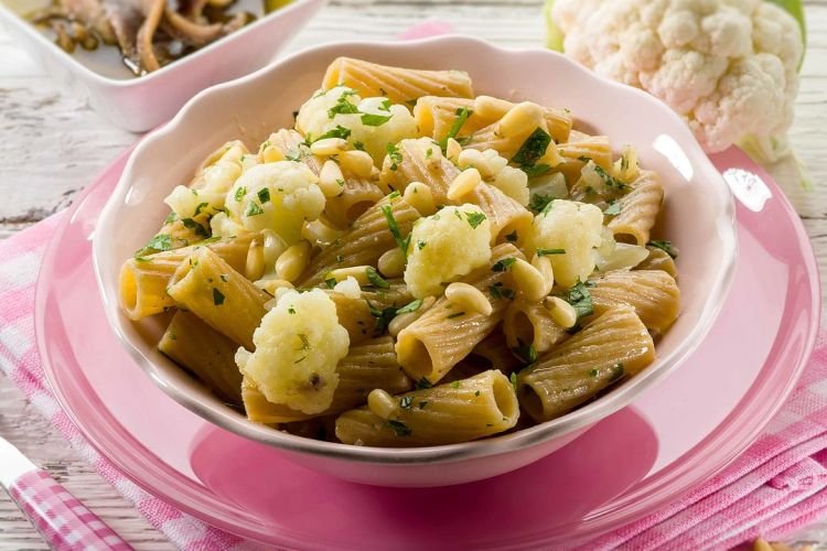Pasta mit Thunfisch und Blumenkohl