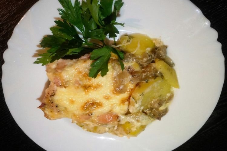 Chicken with Potatoes in Cream