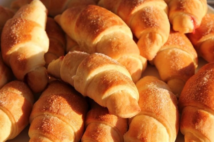 Vegane Hörnchen mit Fruchtmus