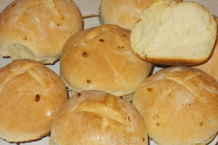 Zwiebelbrötchen