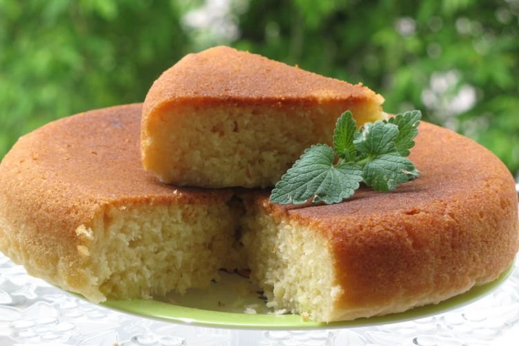 Grießkuchen ohne Milch und Eier