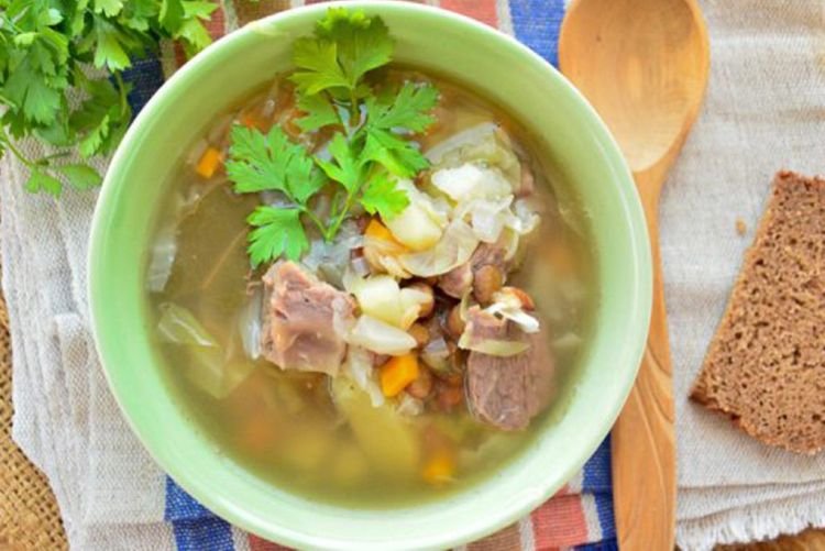 Schnelle Rindfleischsuppe