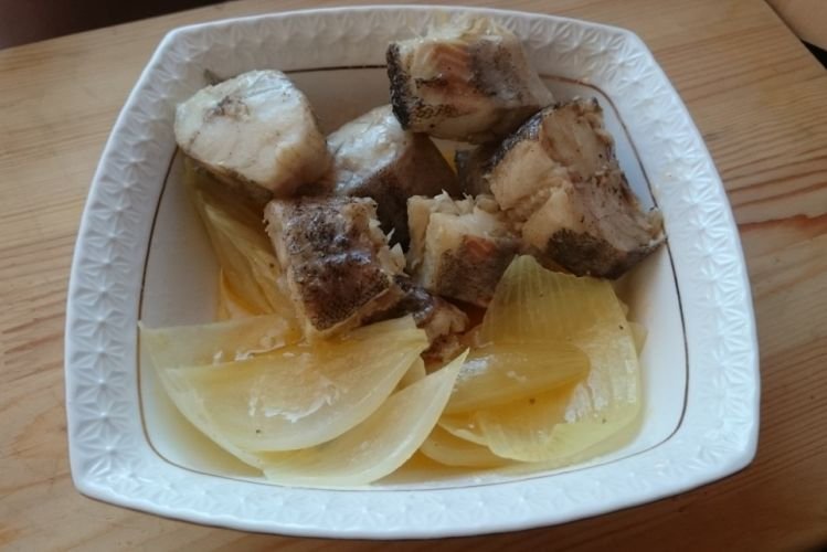 Braised Pollock with Onions