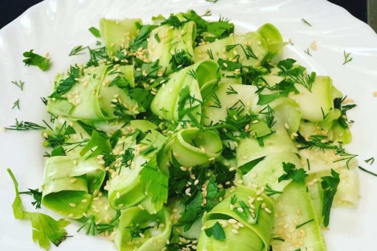 Zucchini-Salat (gesund)