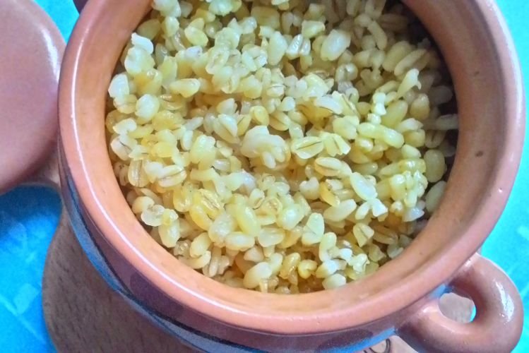 Bulgur in Pots