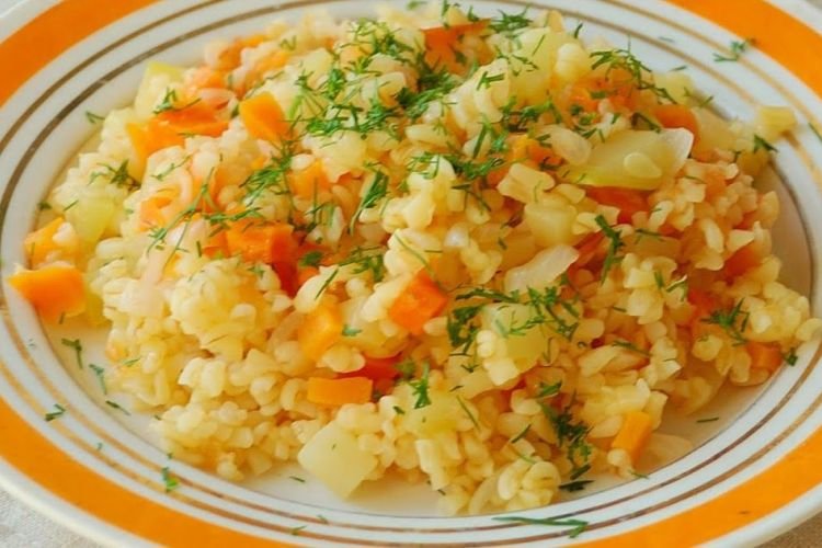 Bulgur with Zucchini in a Multicooker