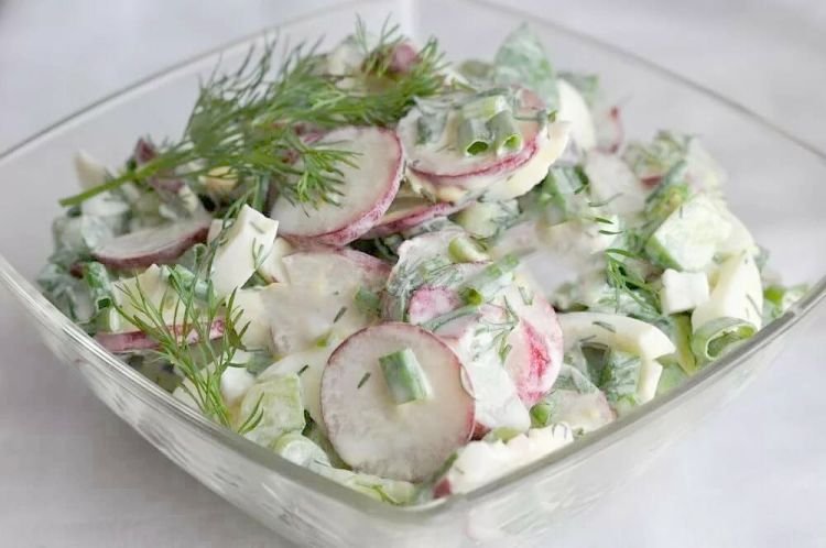 Salat mit Linsen und Ei