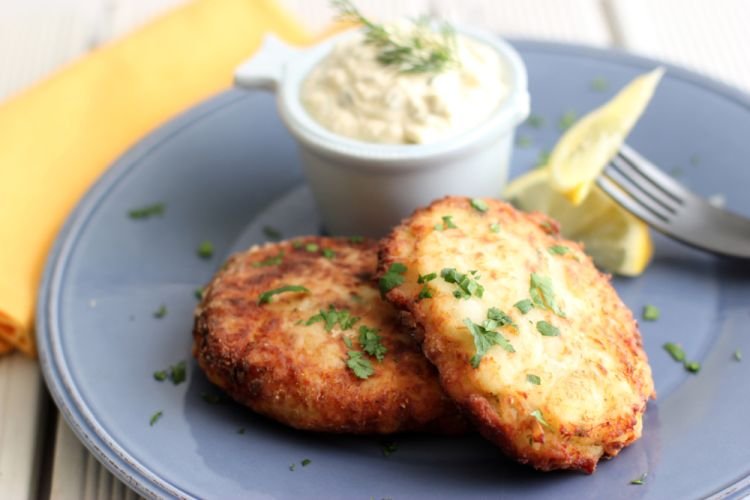 Makrelen-Frikadellen mit Kartoffeln