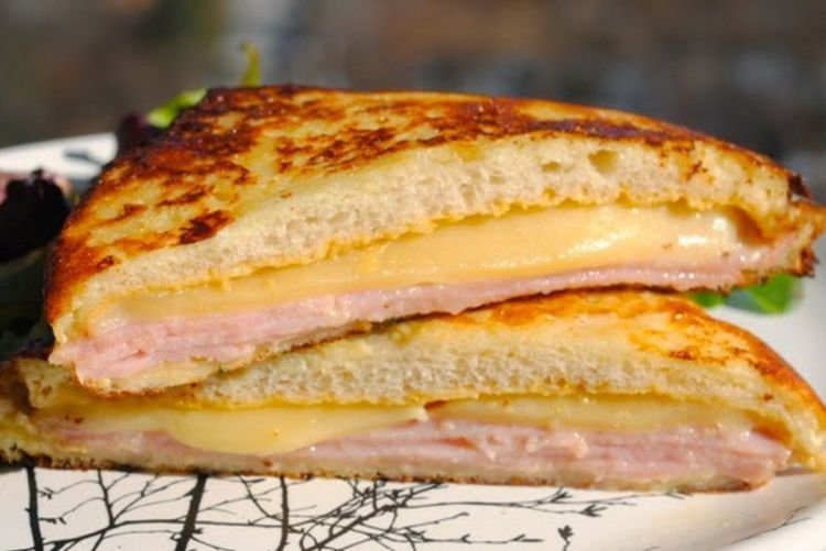 Hot Sandwiches with Ham and Cheese